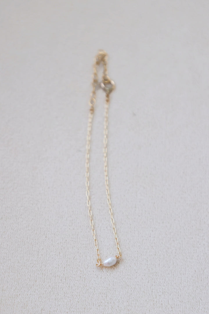 Poppy Pearl Bracelet- Gold Filled