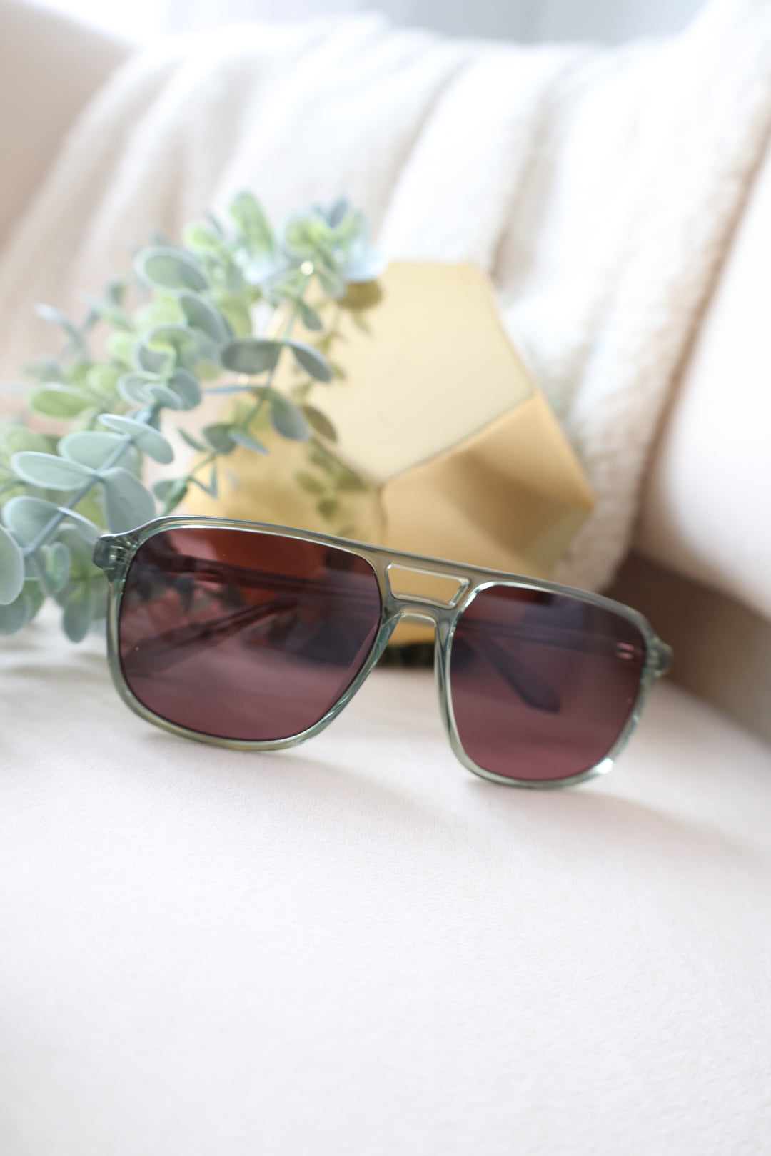 QUAY On The Fly Sunglasses