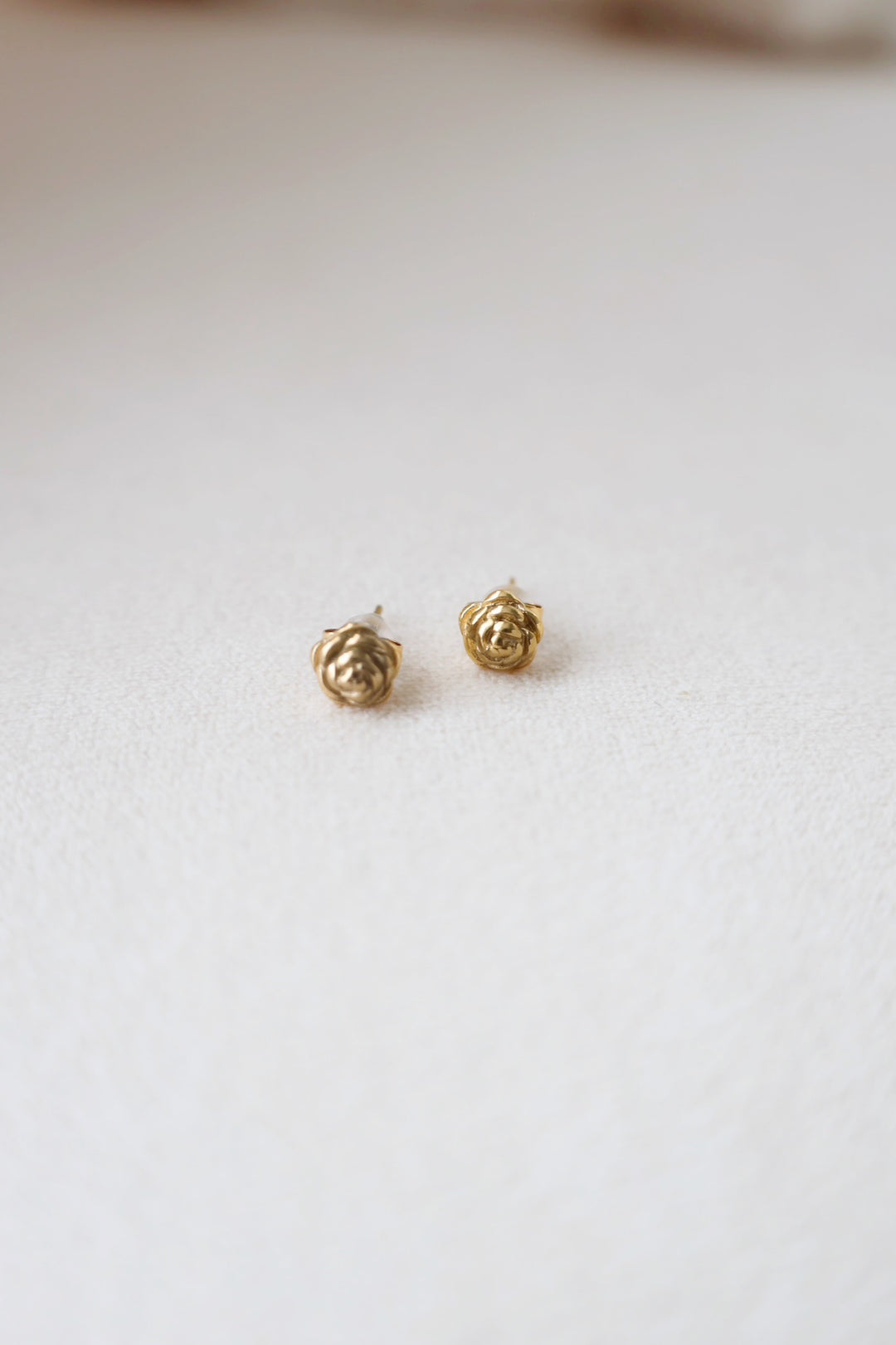 Rosetta Studs