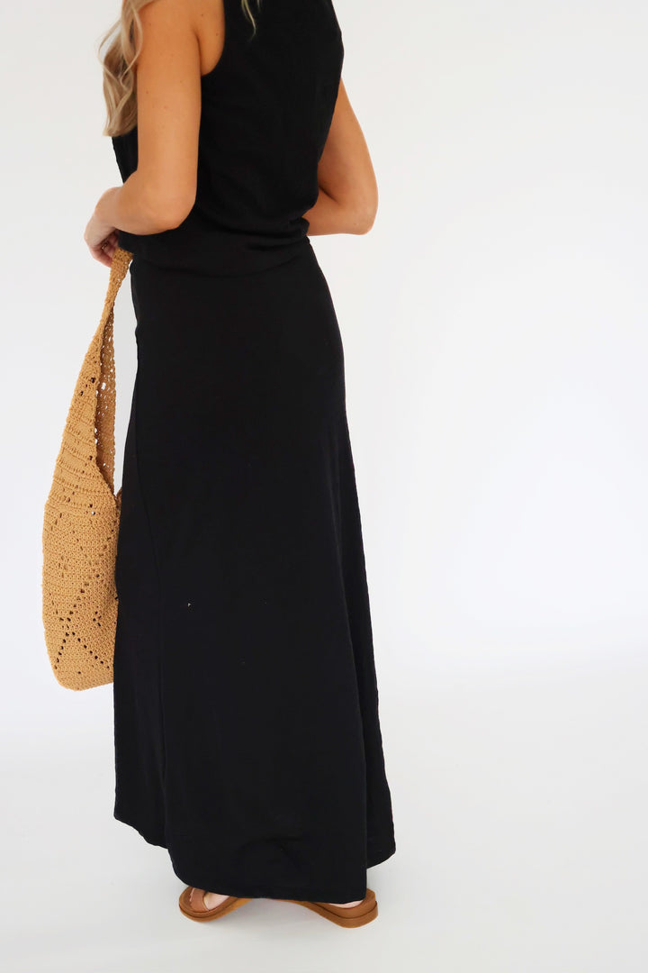 Delavine Textured Midi Skirt - Black(final sale)