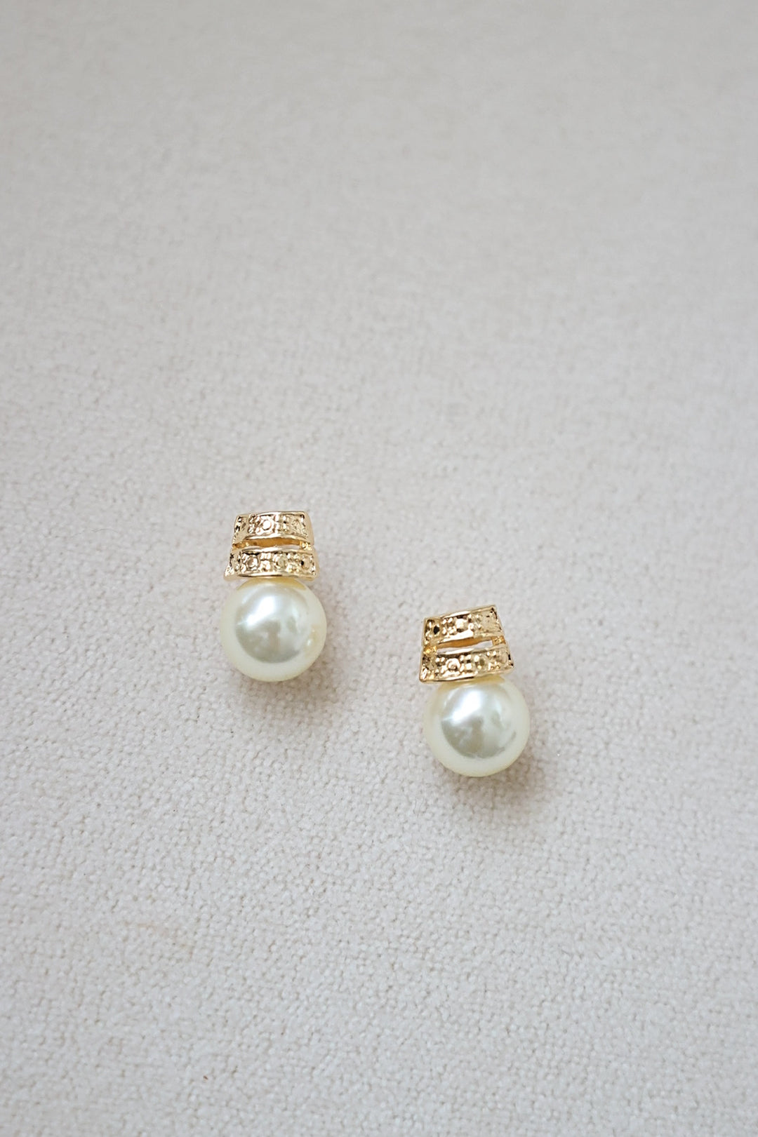 Alice Pearl Studs