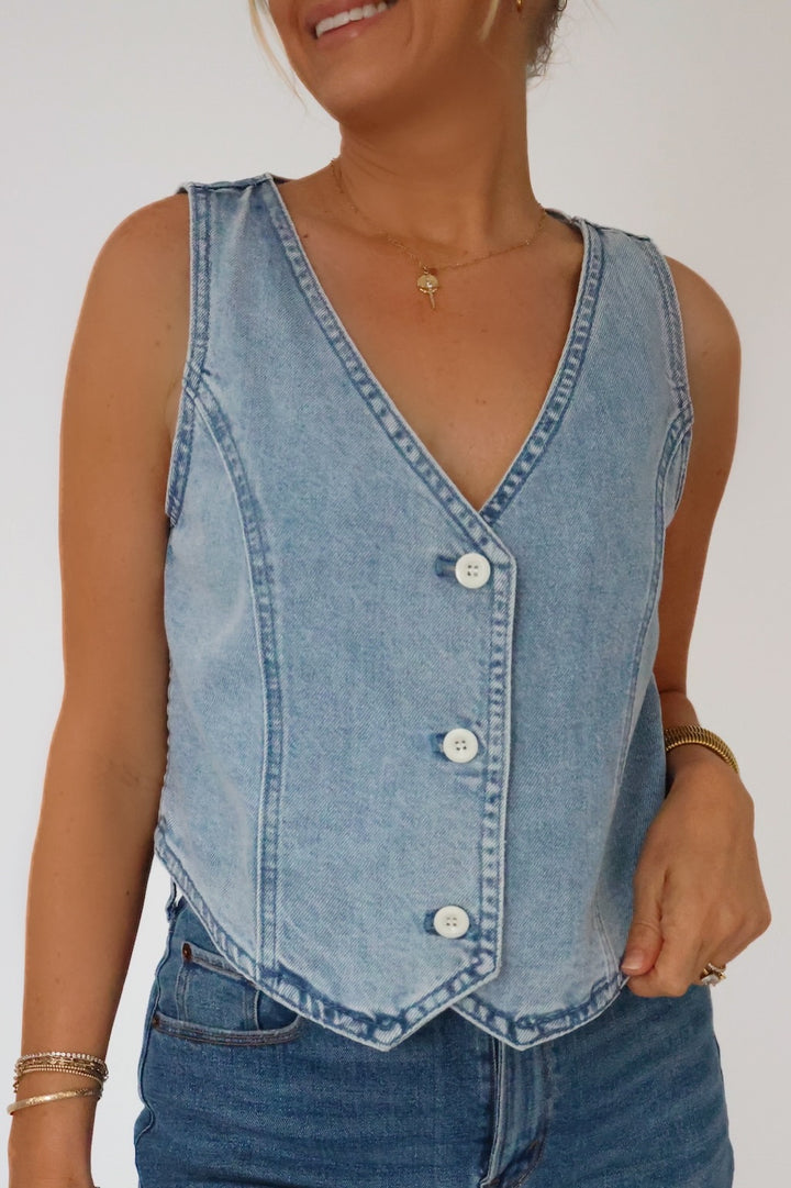 Mollie Vest