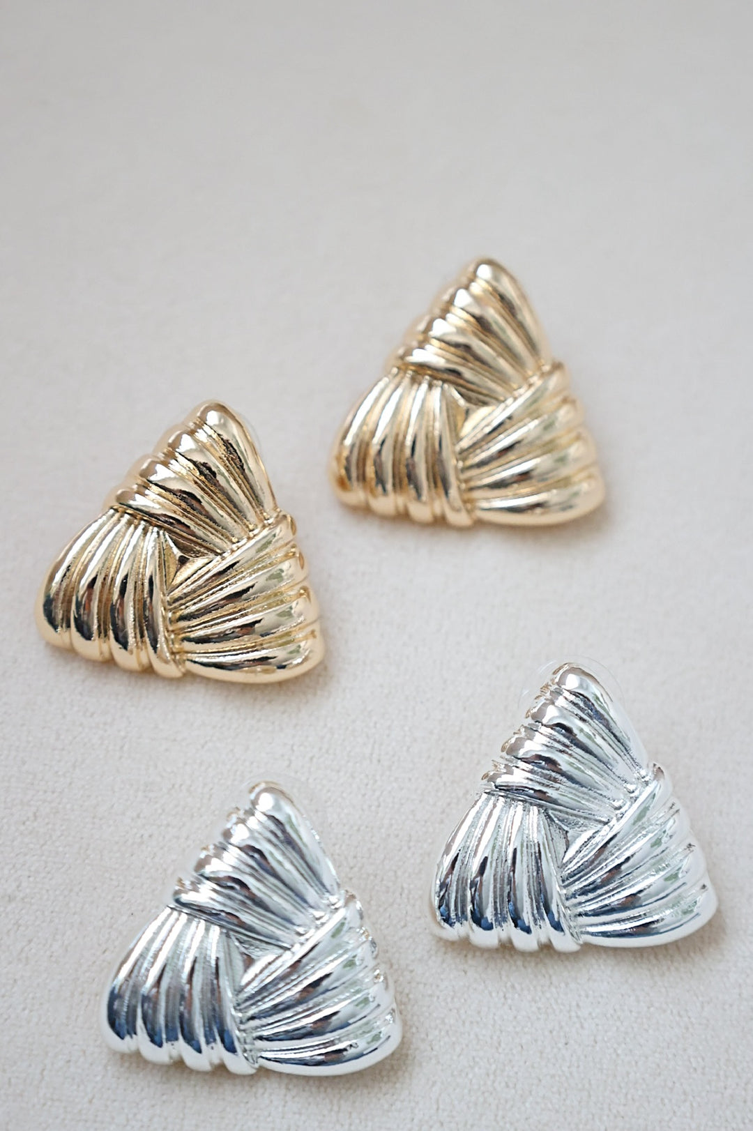 Hannah Textured Earring