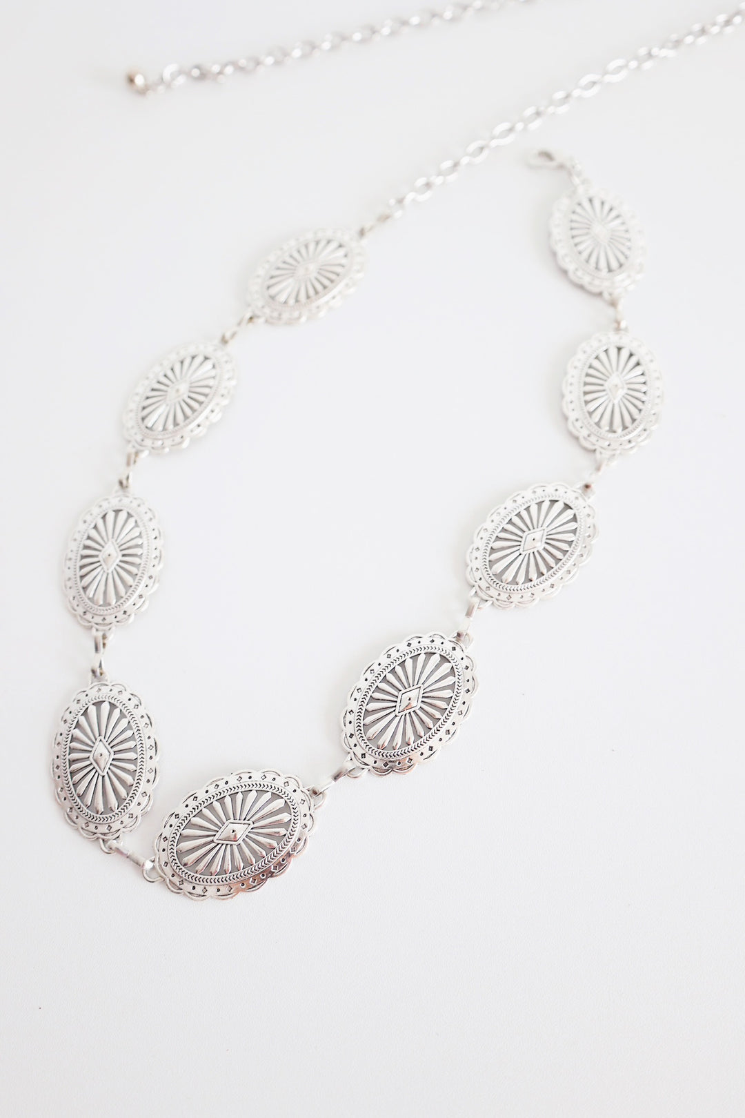Western Oval Chain Belt