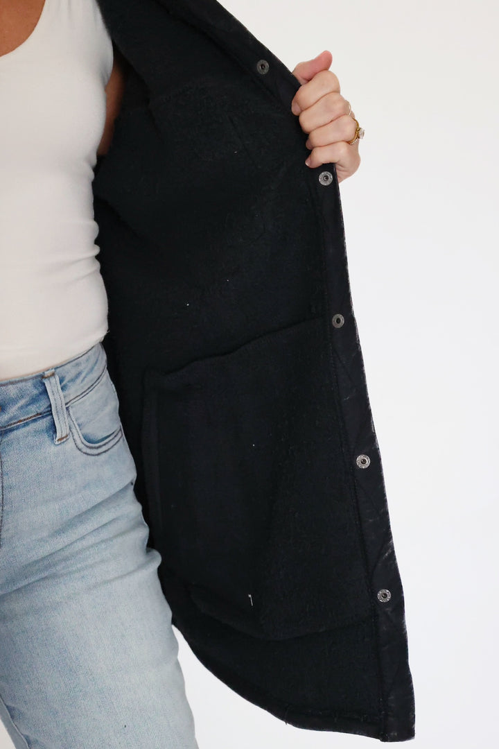 In A Snap Shacket- Black