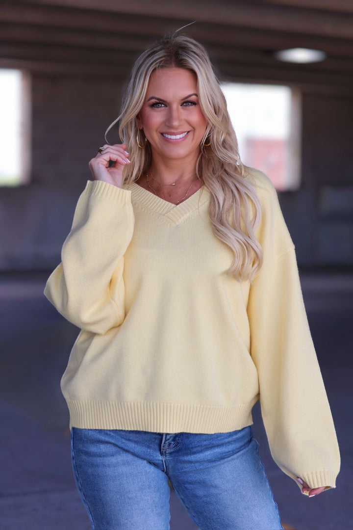 Erin V-Neck Sweater - Light Yellow