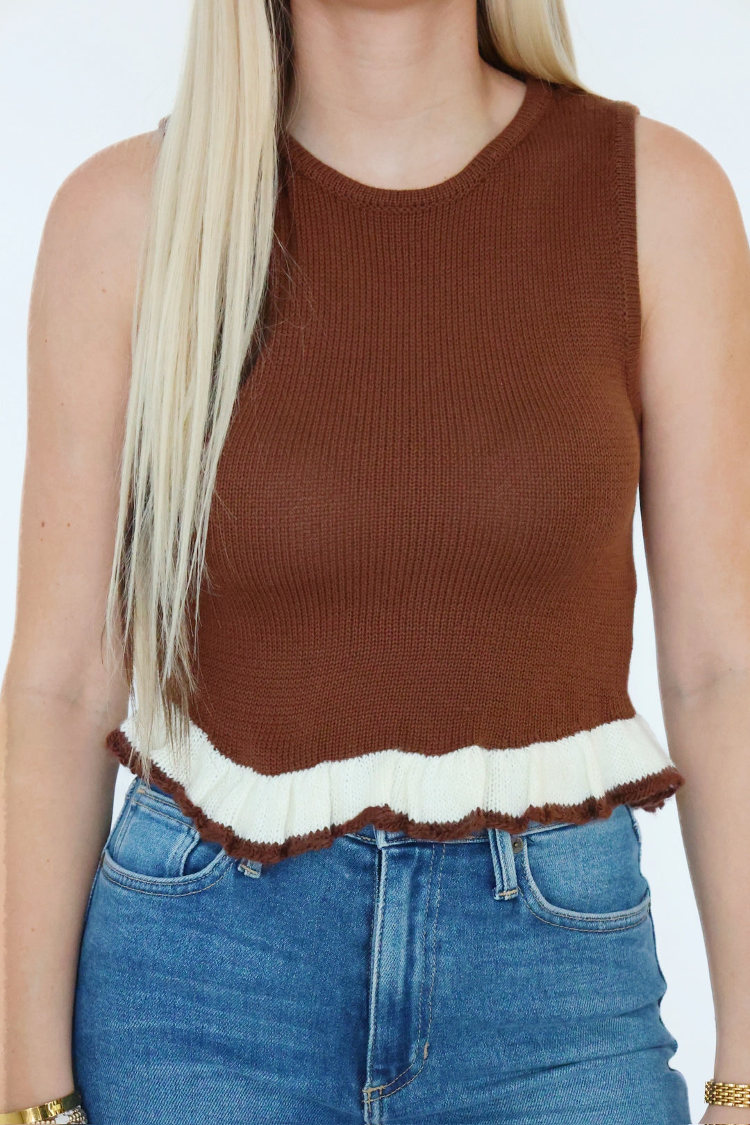 Maleah Sleeveles Sweater