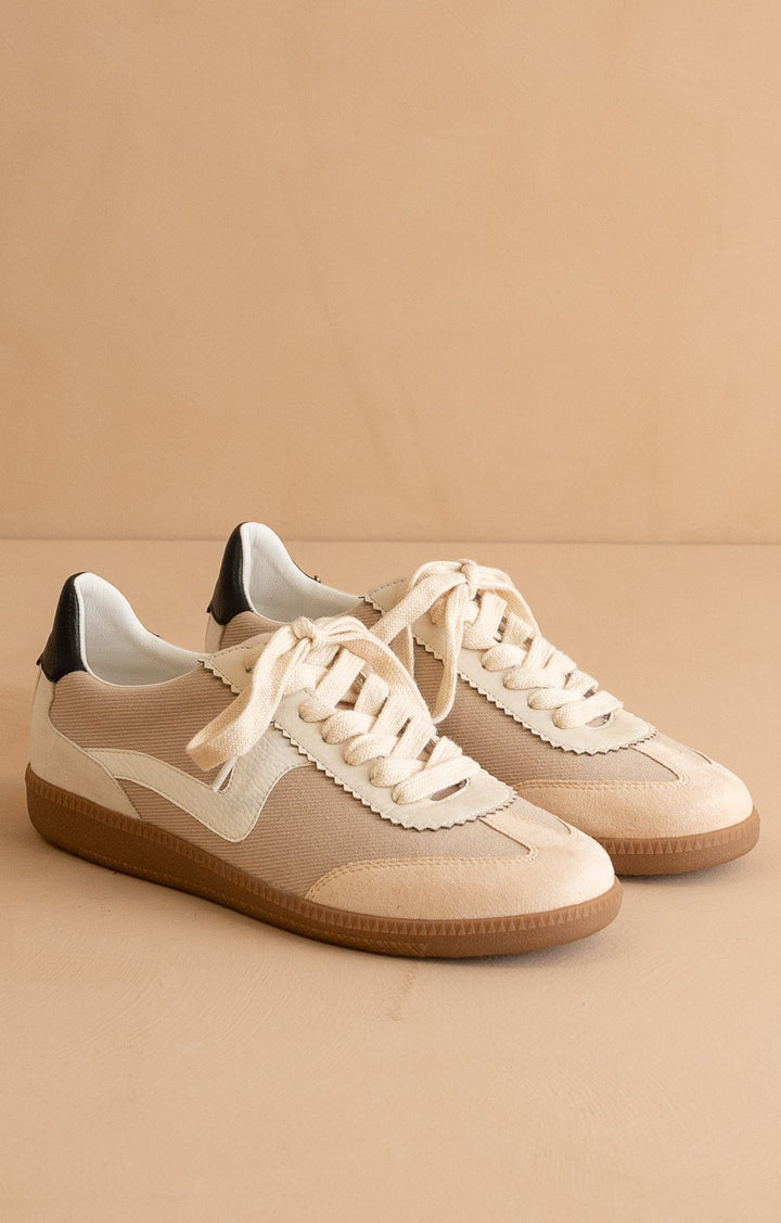 Kyla Sneakers
