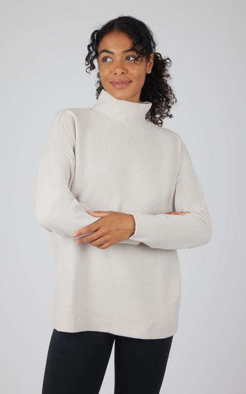 Won't Stop Quilted Pullover - Cloud