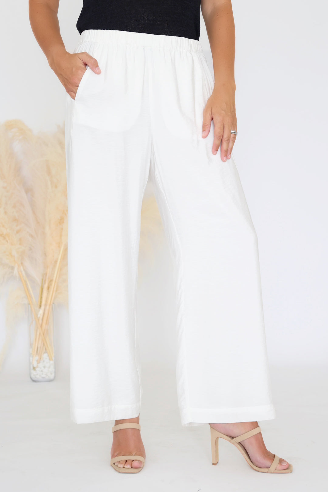 Paris Lounge Pant- White (FINAL SALE)