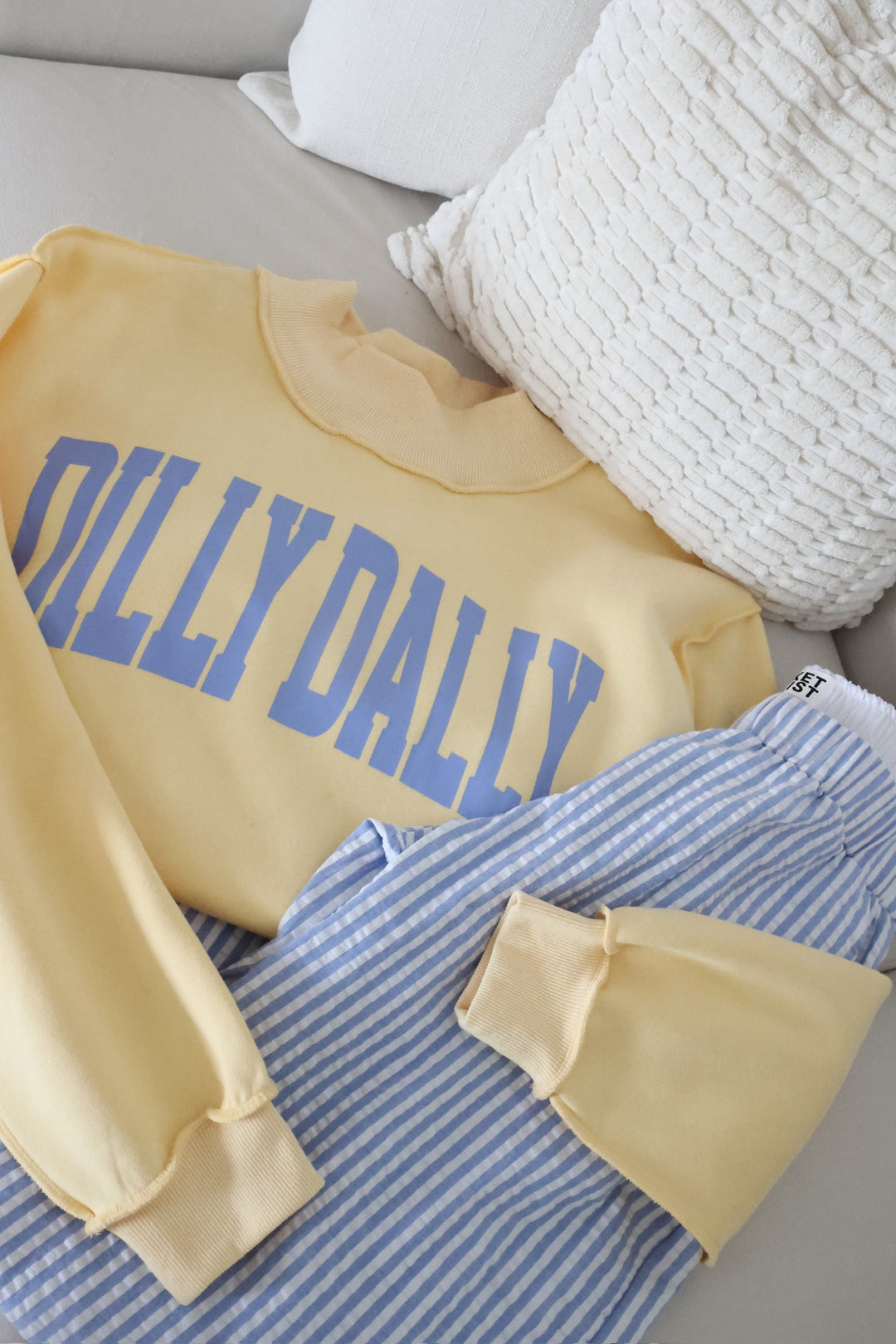 Dilly Dally Sweatshirt