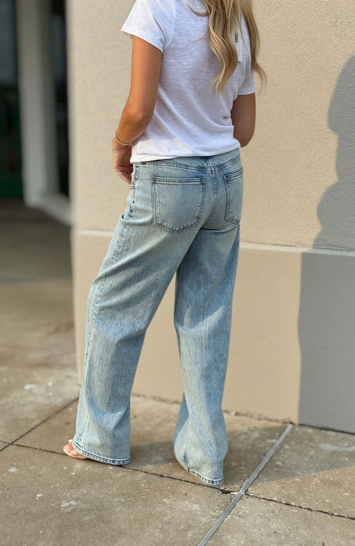 Selena Baggy Straight Jean