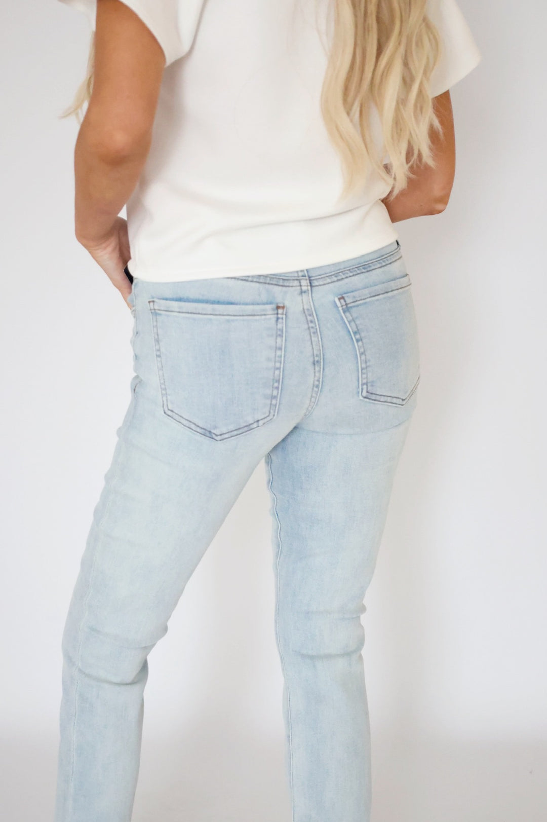Catherin Boyfriend Jean - Light Base