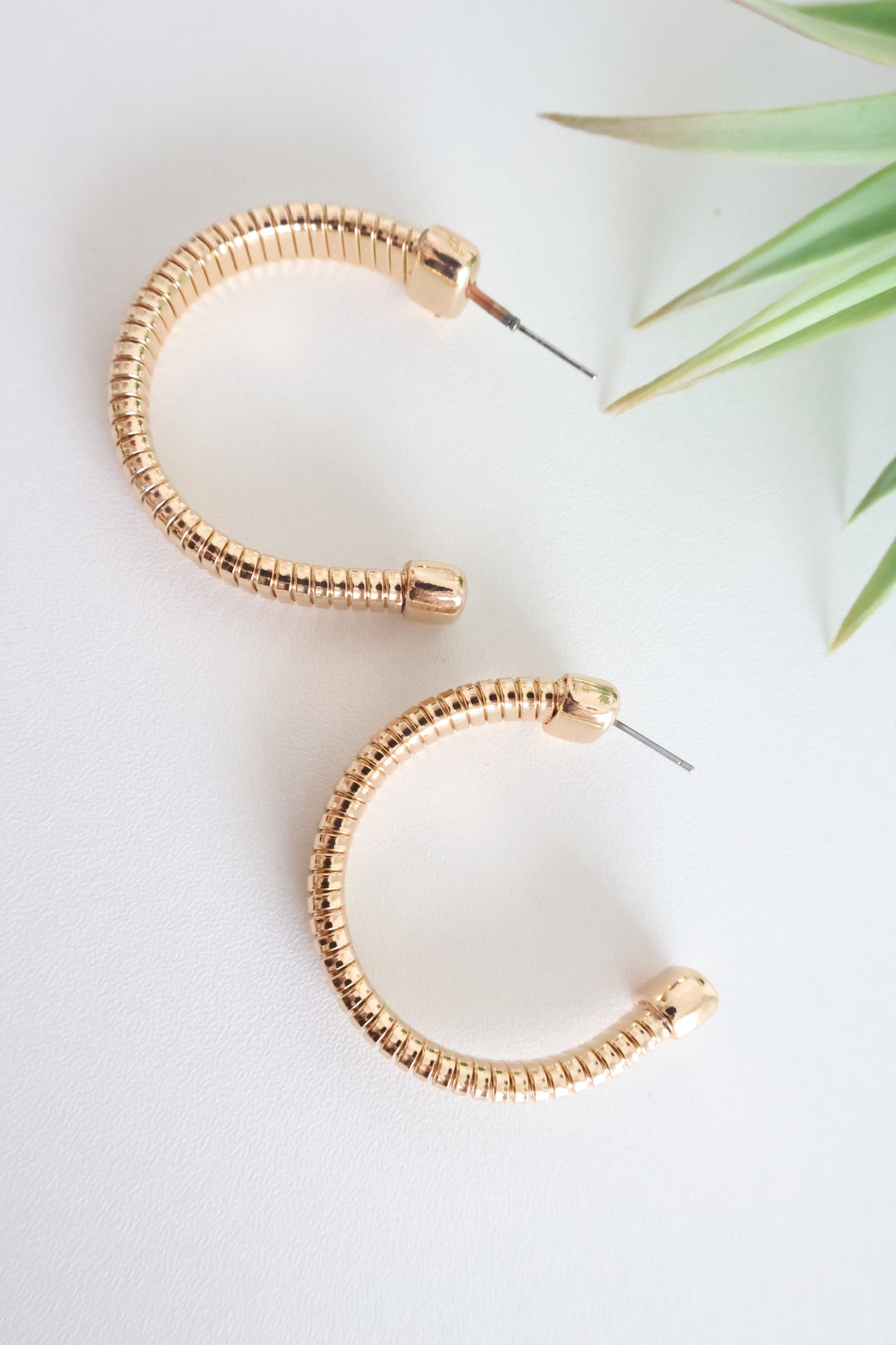 Stella Snake Chain Hoops