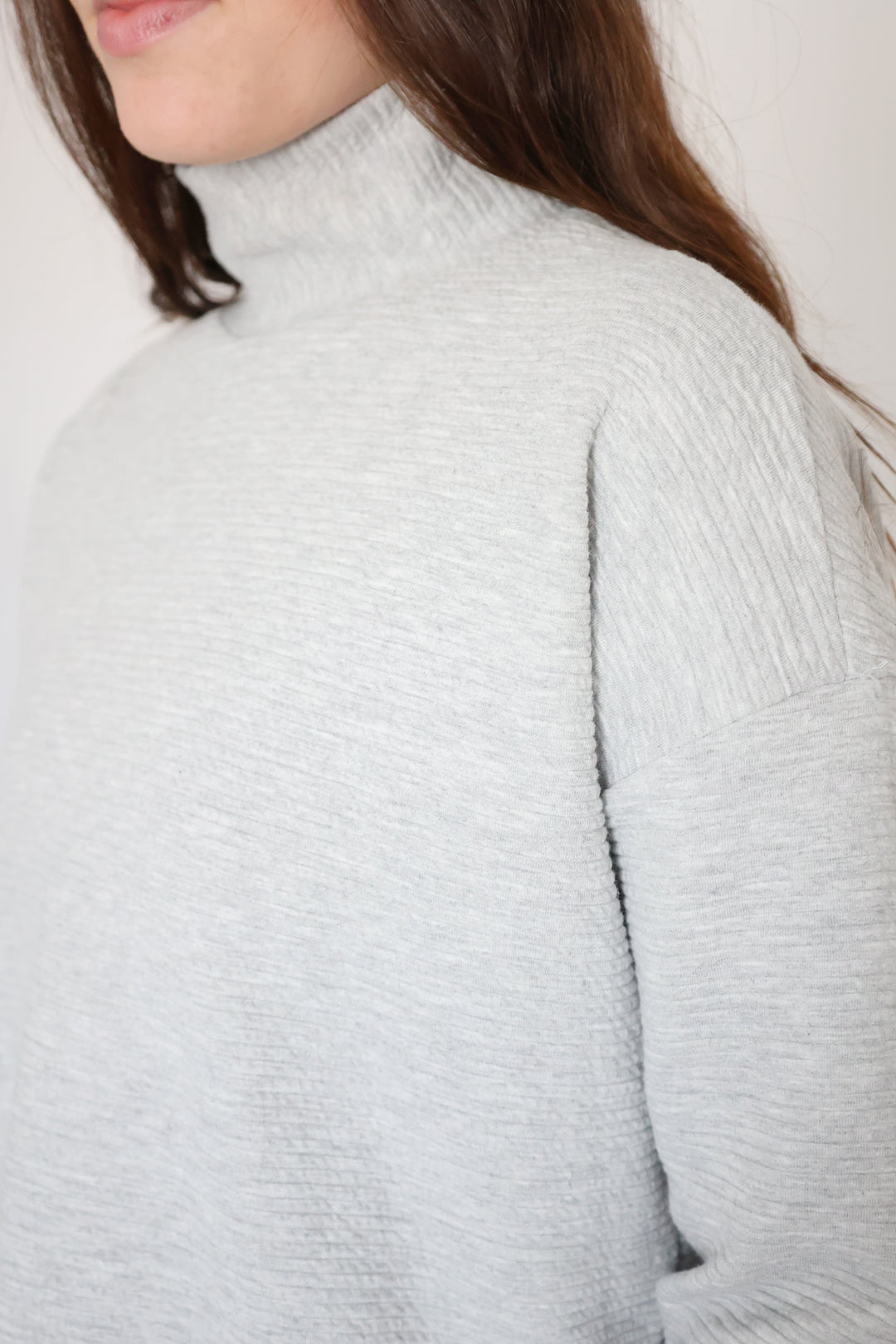 Won't Stop Quilted Pullover - Heather Grey