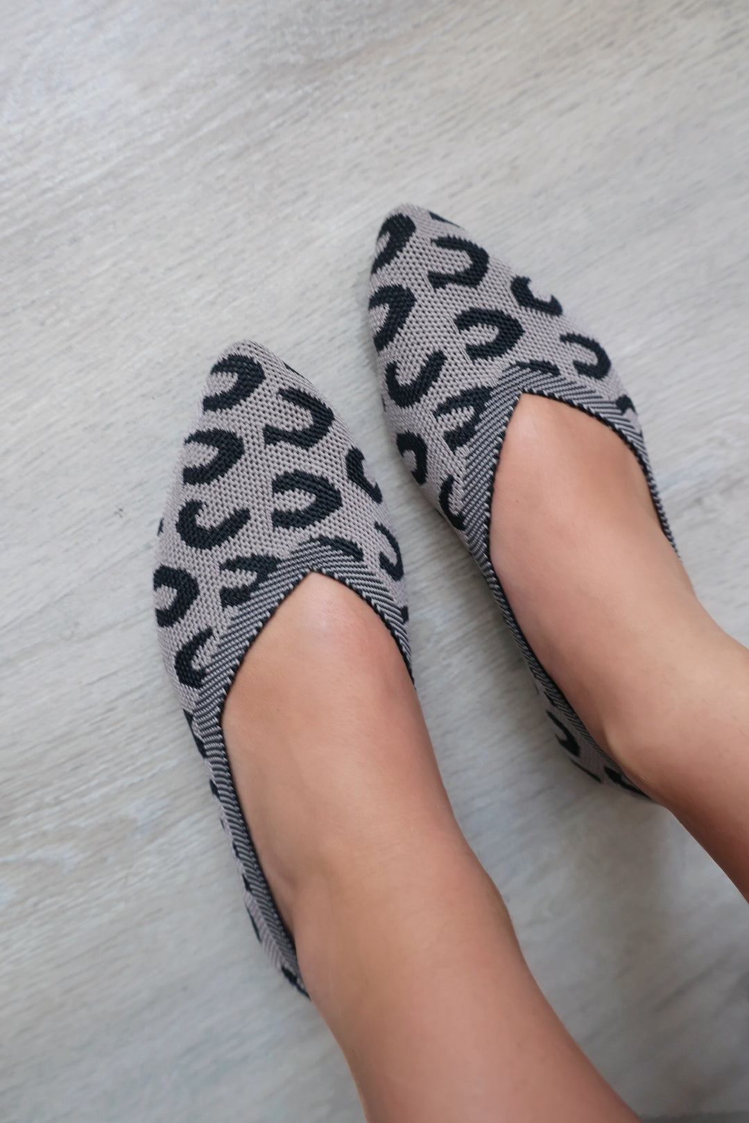 Lazy Leopard Flat