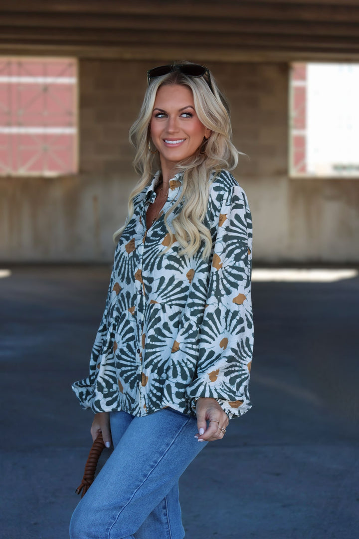 Cally Field Top