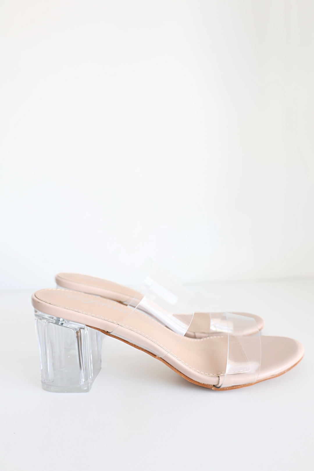 Notary Clear Heel