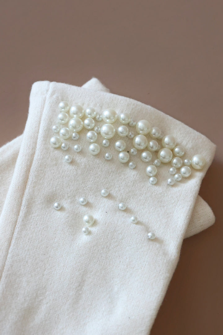 Pearly Wrist Touchscreen Gloves