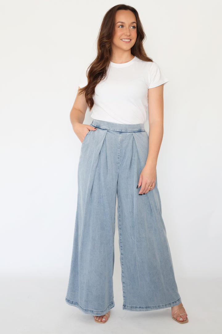 Vail Pleated Pant