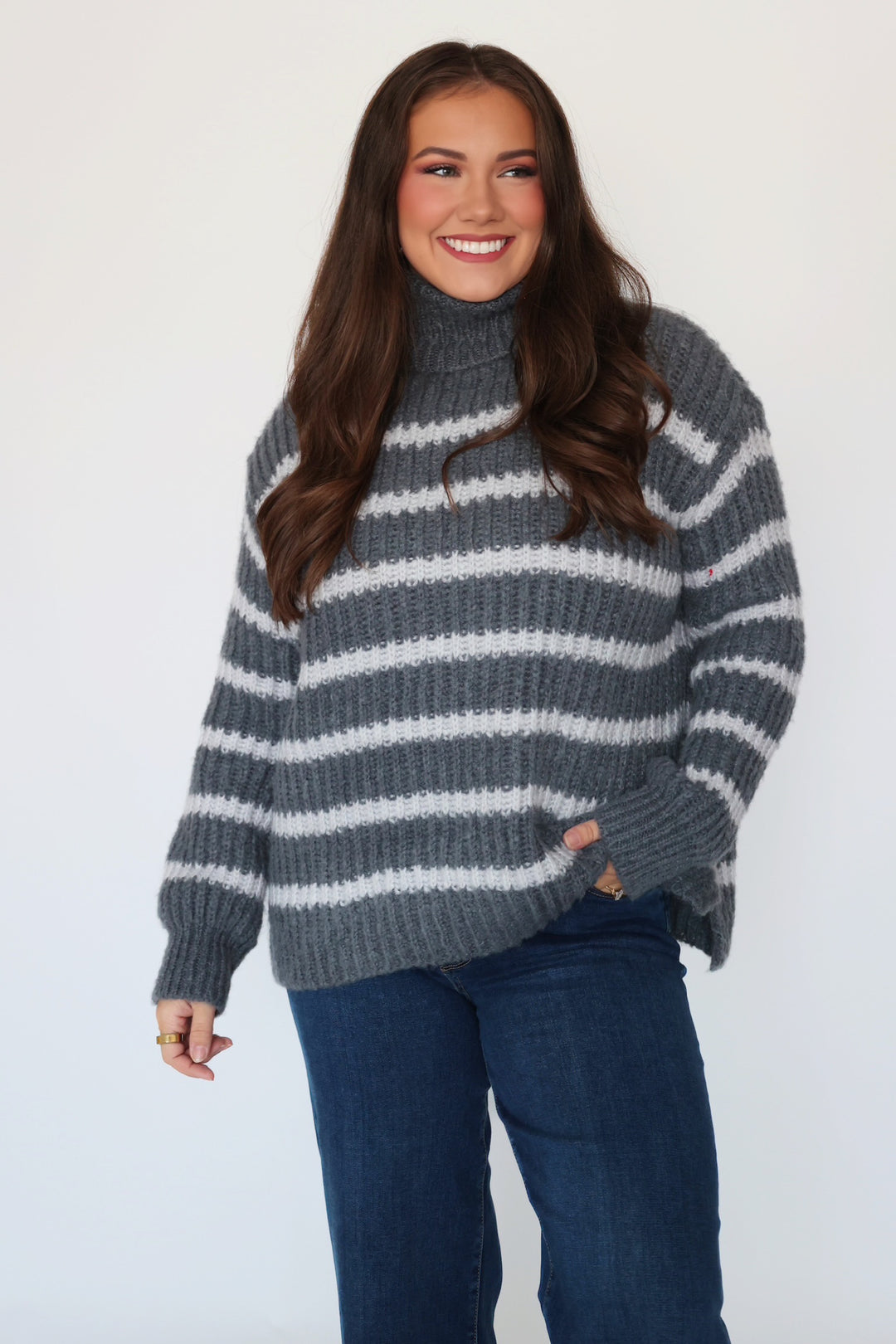 Aki Turtle Neck Sweater