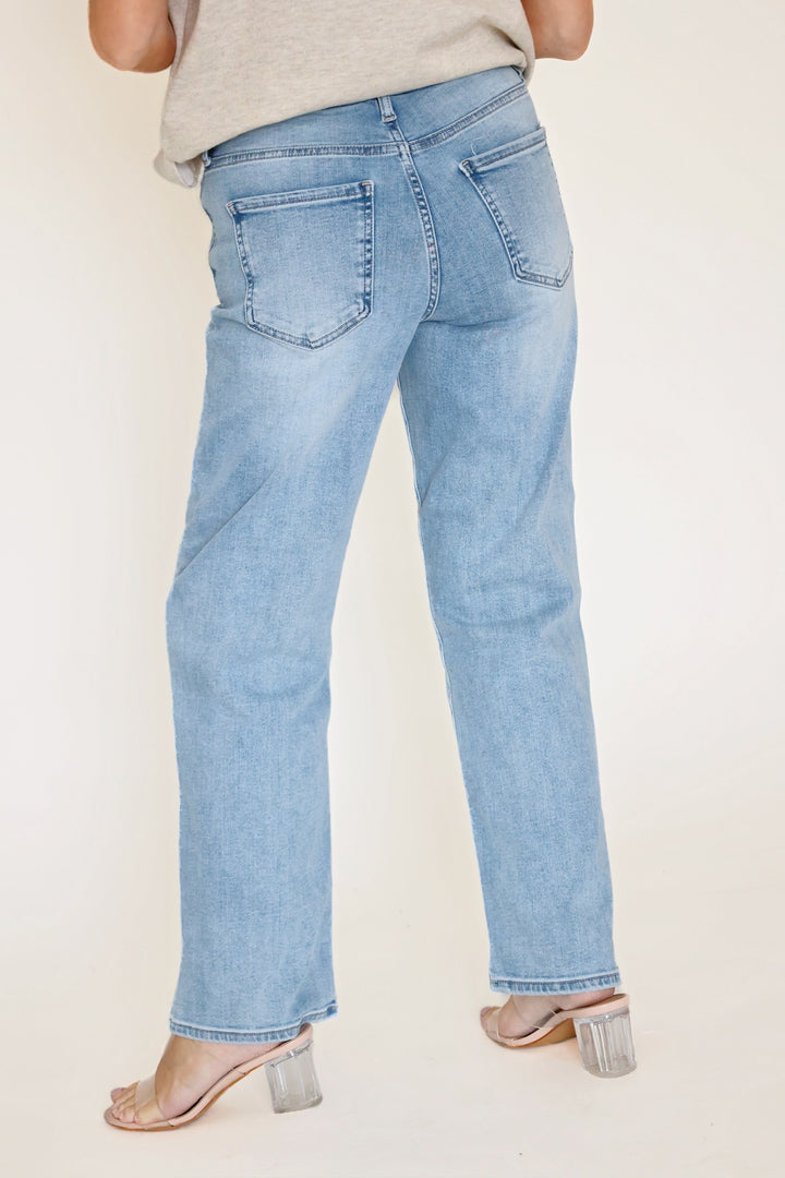 Pricilla Straight Jeans- Light Wash
