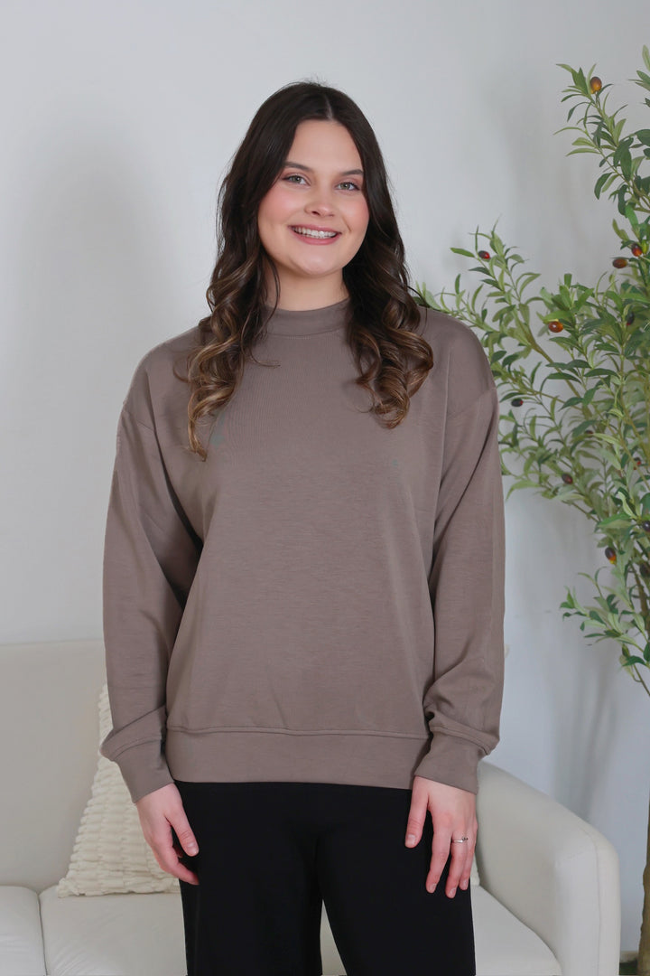 Scuba Mock Neck Pullover- Mocha Cream