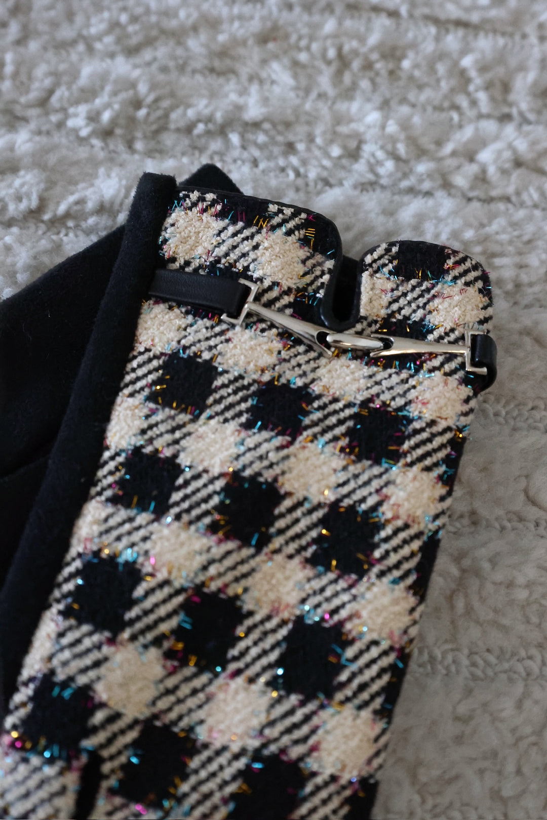 Glitzy Checkered Touchscreen Gloves