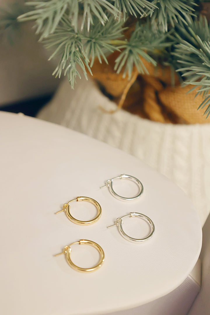 Medium Hinge Hoops- Gold Filled
