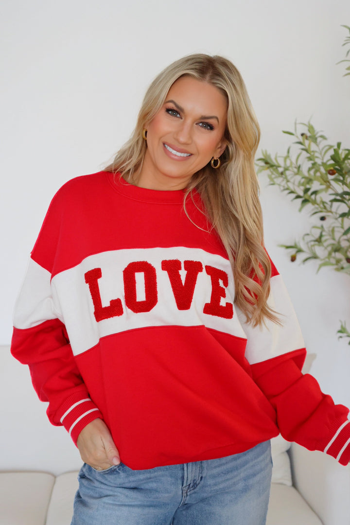 Oversized Love Sweatshirt