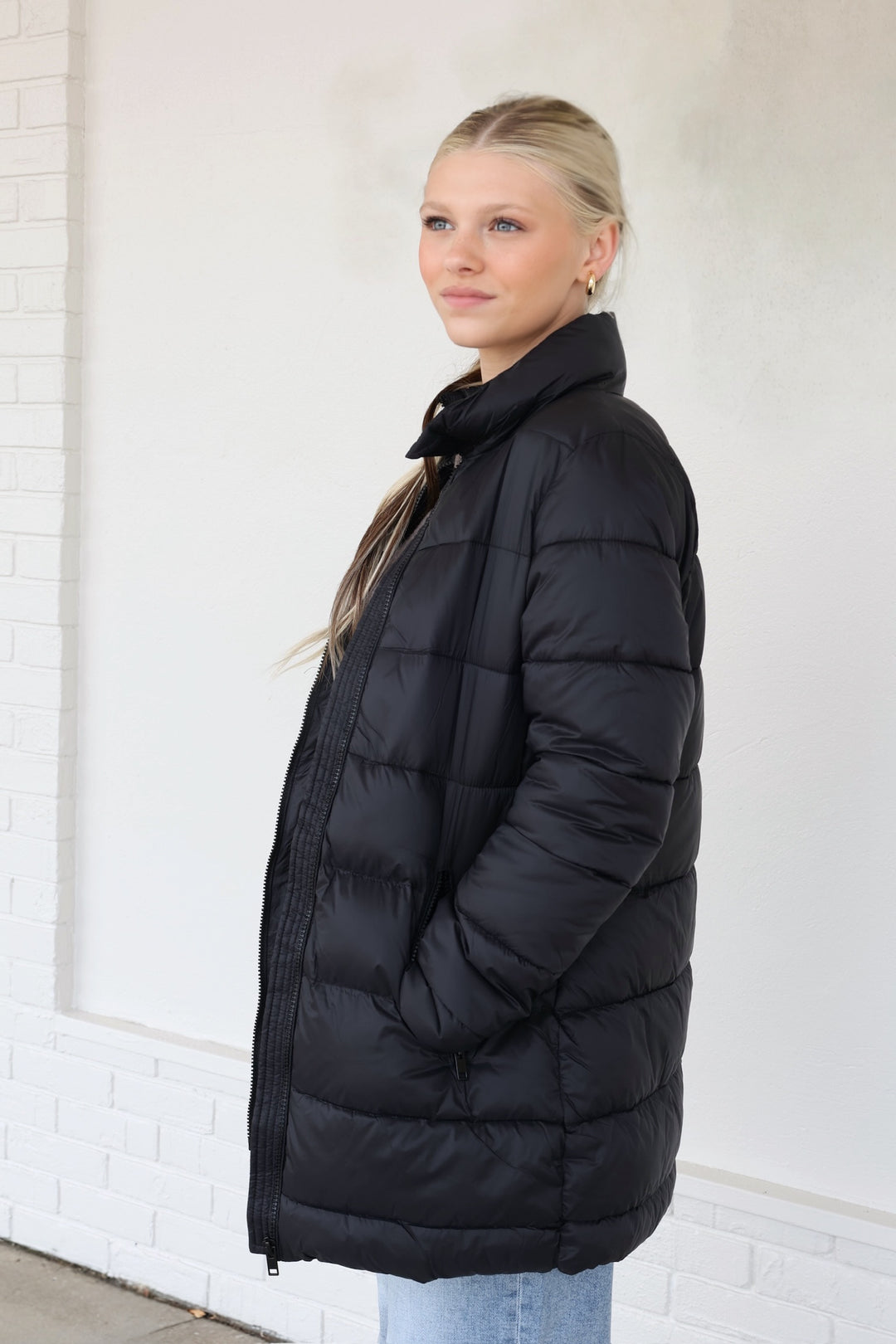 Global Puffer Jacket- Black