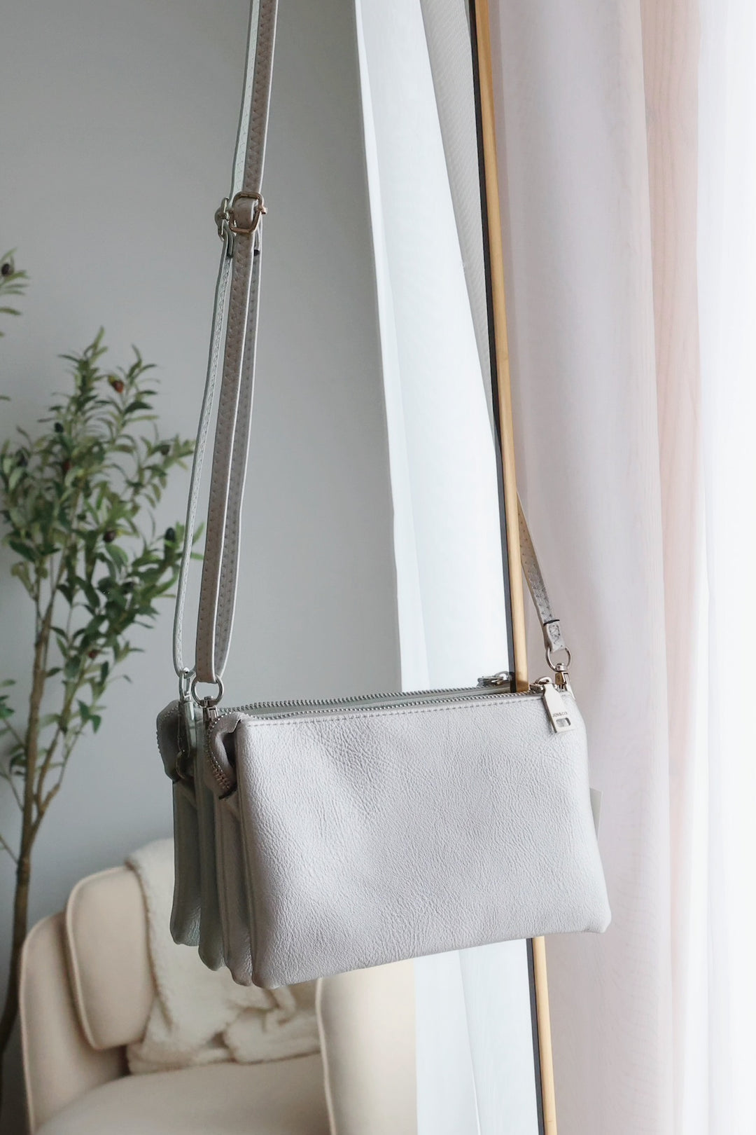 Riley Wristlet Crossbody - Bright Silver