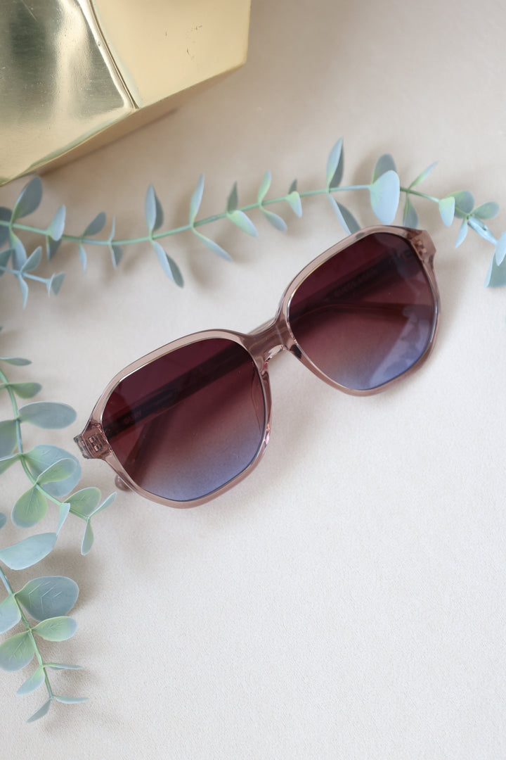 Quay - Guess Again Sunglasses