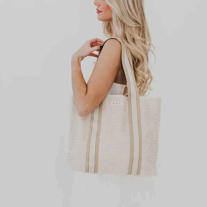 Ruby Raffia Tote