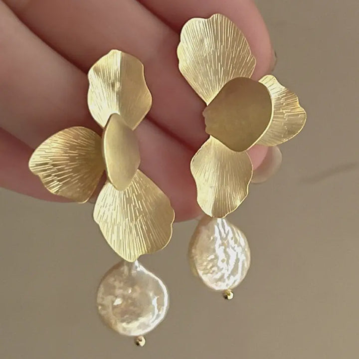 Petal Pearl Earrings
