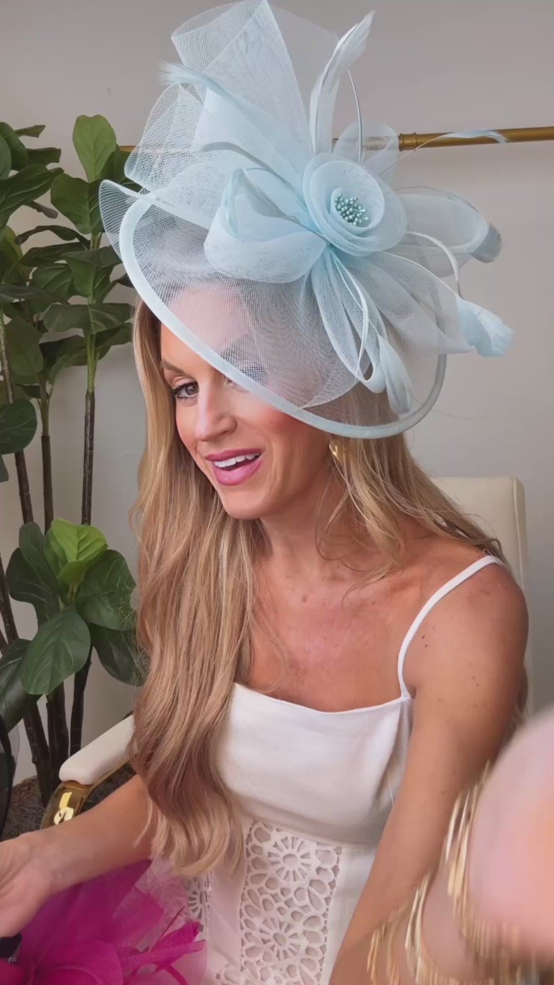 Race Is On Fascinator