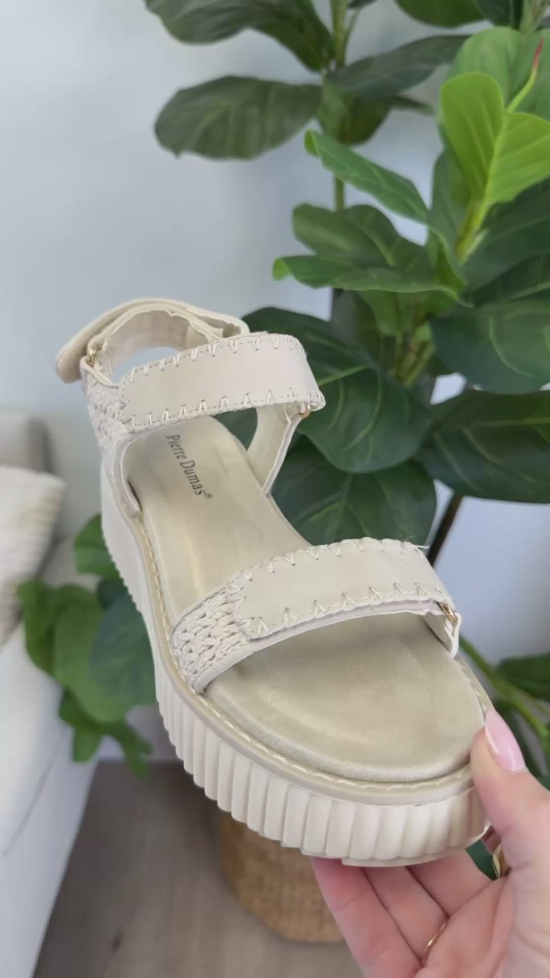 Sweet Cream Sandals